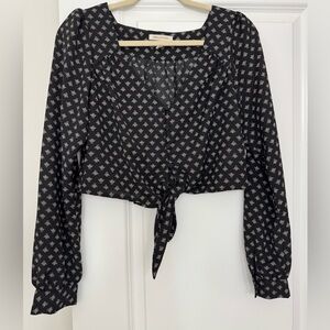 URBAN OUTFITTERS CROPPED